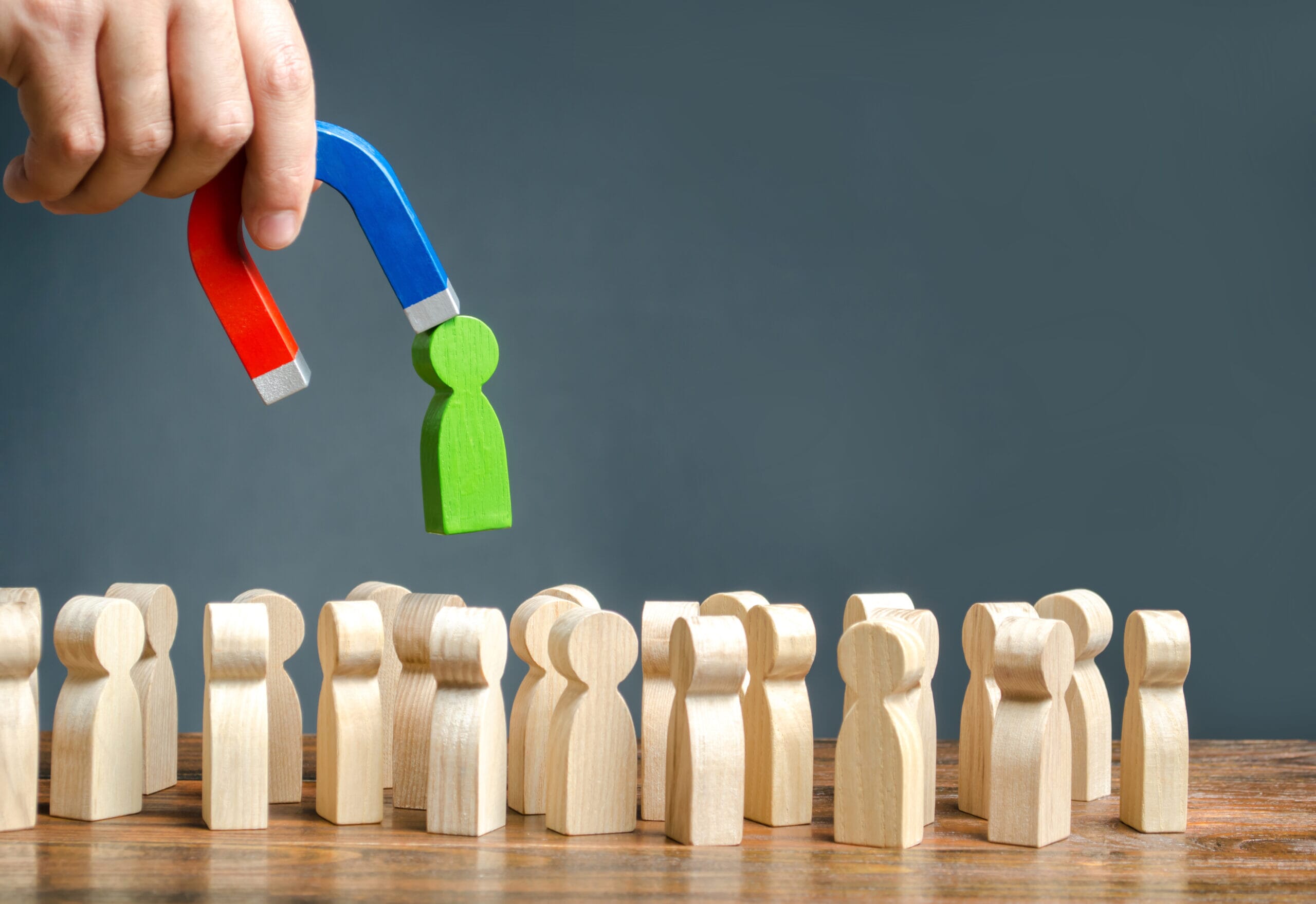 Headhunter-magnet-pulling-green-peg-scaled.jpg?w=1024&h=703&scale